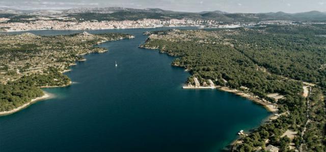 PRIOPĆENJE ZA MEDIJE – potpisan ugovor za radove na rekonstrukciji zgrada posjetiteljskog centra – Kanal sv. Ante